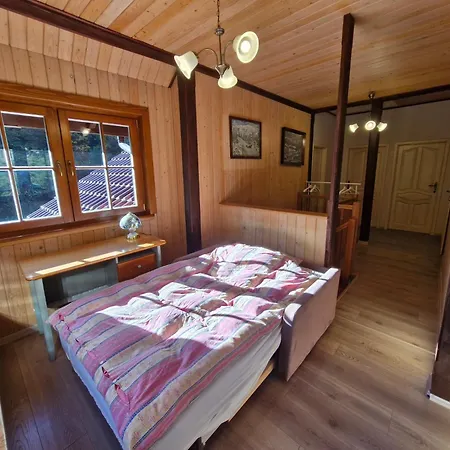 Holiday home Rodzinny Carchla Grzechynia